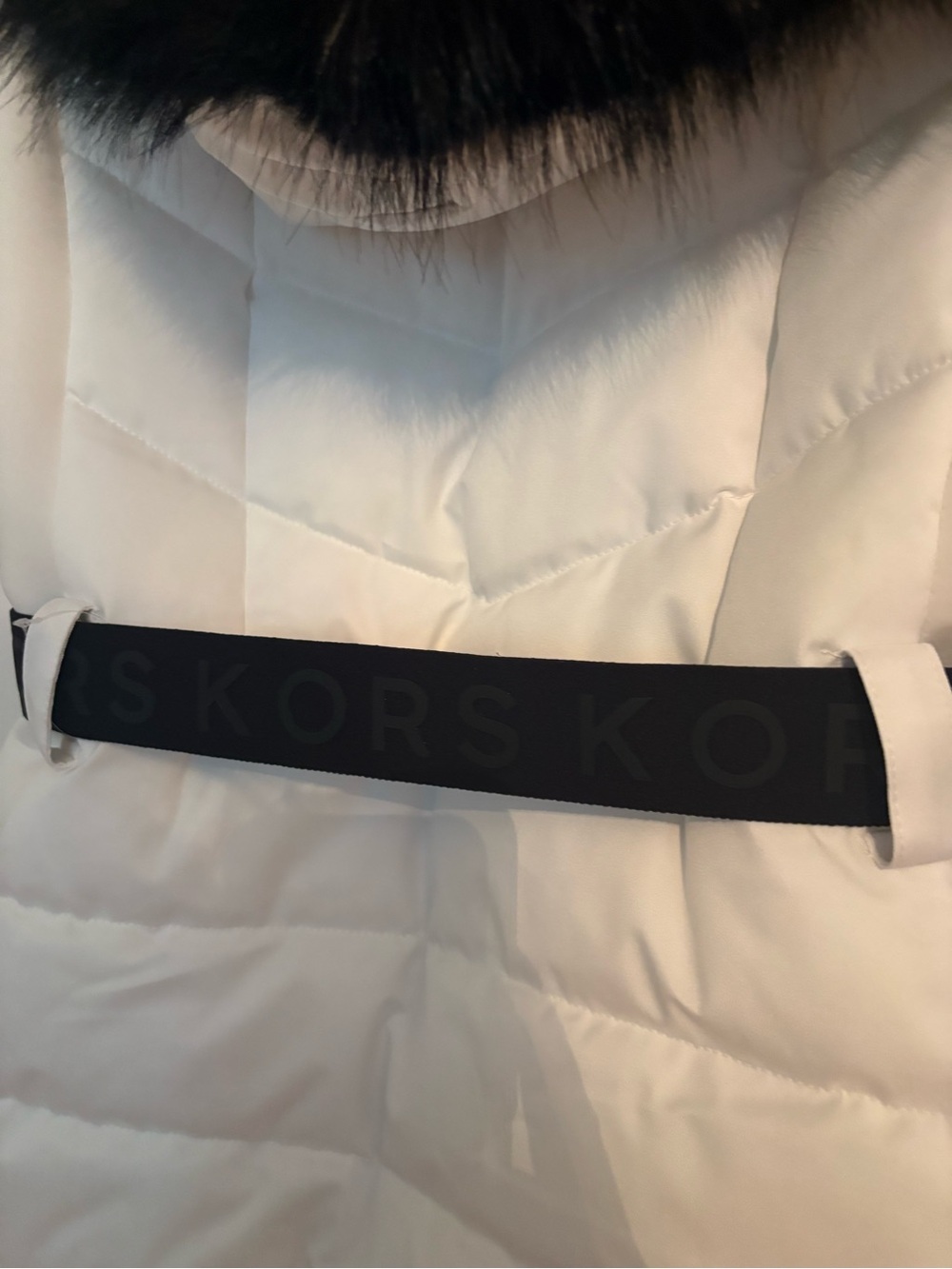 NWT Michael Kors White Belted Puffer Coat with Fur-Trim Hood sz S - Picture 11 of 14